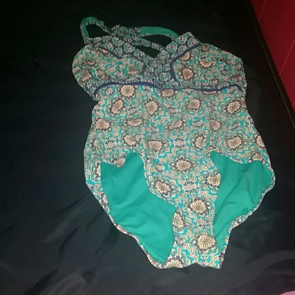 Bathing suit